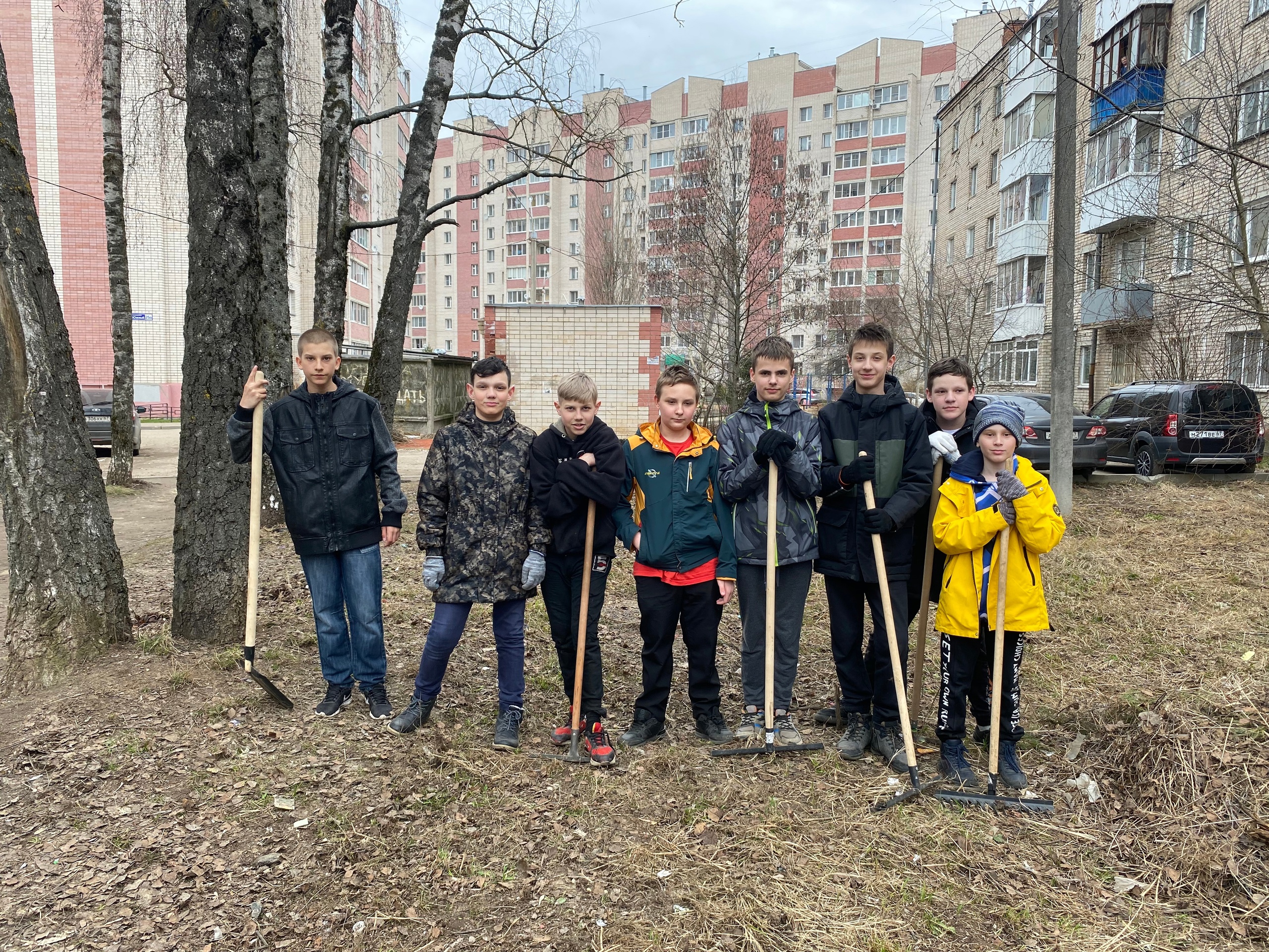 Экологический месячник по благоустройству и санитарной очистке города Смоленска.